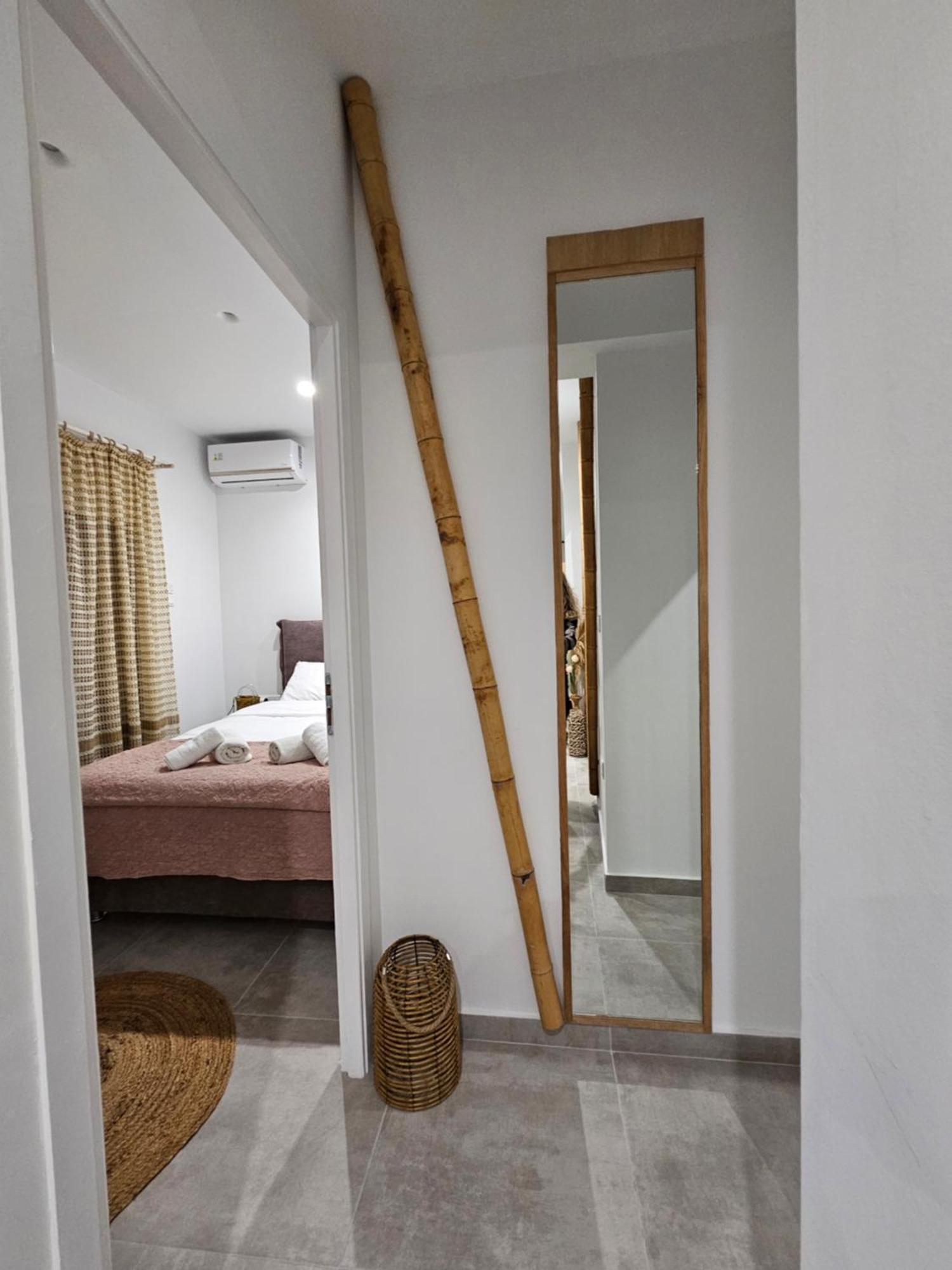 Bamboo Apartment Marousi Center Athena Bagian luar foto