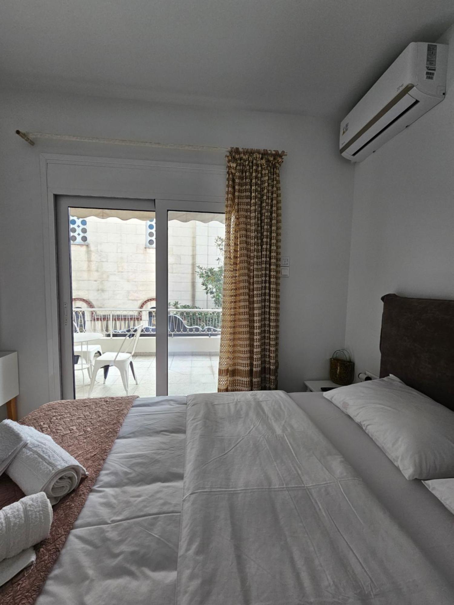 Bamboo Apartment Marousi Center Athena Bagian luar foto