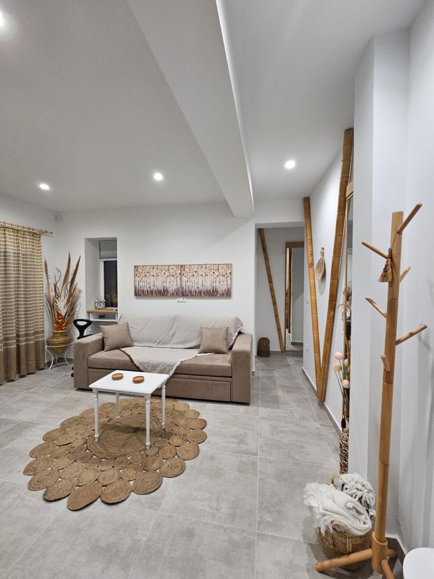 Bamboo Apartment Marousi Center Athena Bagian luar foto