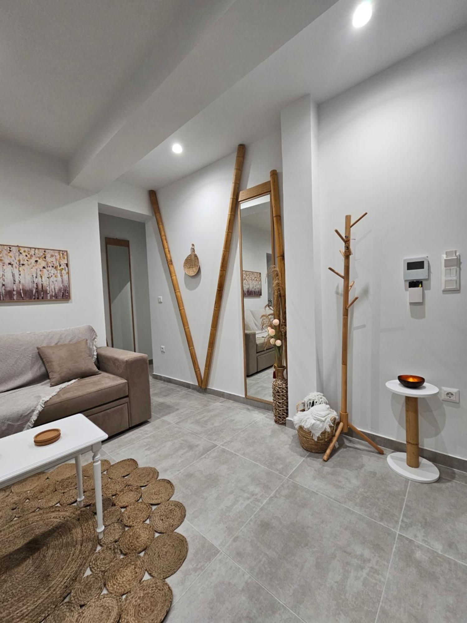 Bamboo Apartment Marousi Center Athena Bagian luar foto